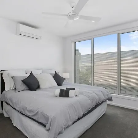Beachside Living With Sea Views At The Pines Ocean Grove Exterior photo