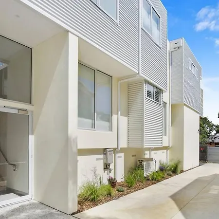 Beachside Living With Sea Views At The Pines Ocean Grove Exterior photo