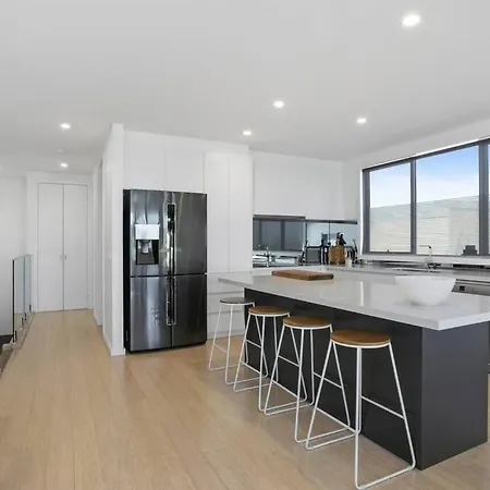 Beachside Living With Sea Views At The Pines Ocean Grove Exterior photo