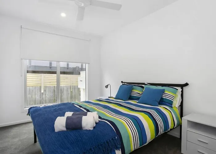 Beachside Living With Sea Views At The Pines