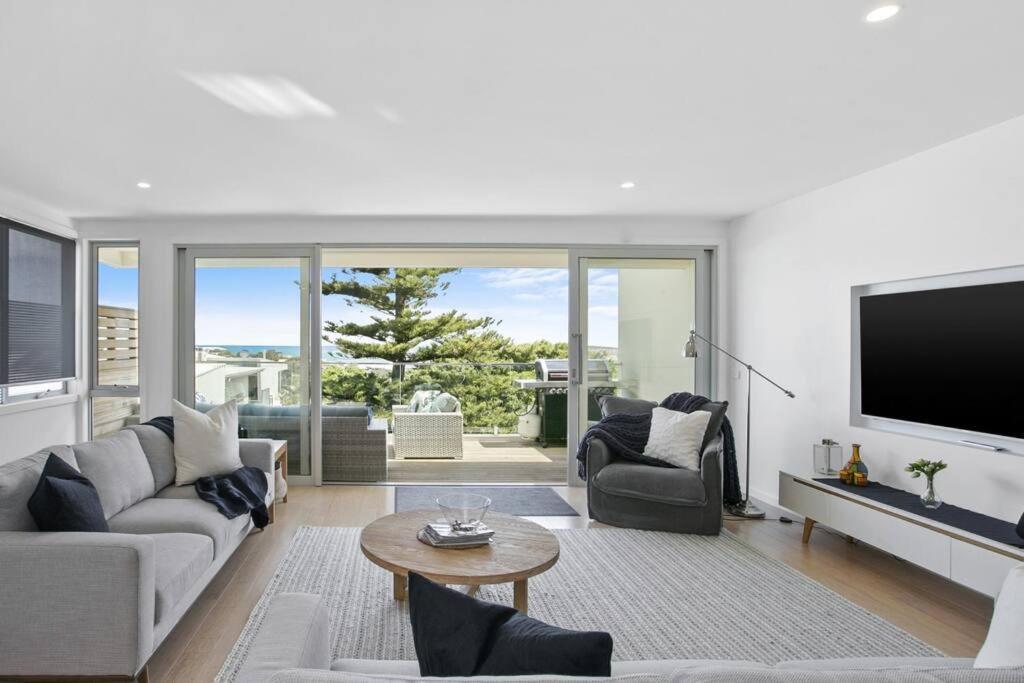 Beachside Living With Sea Views At The Pines